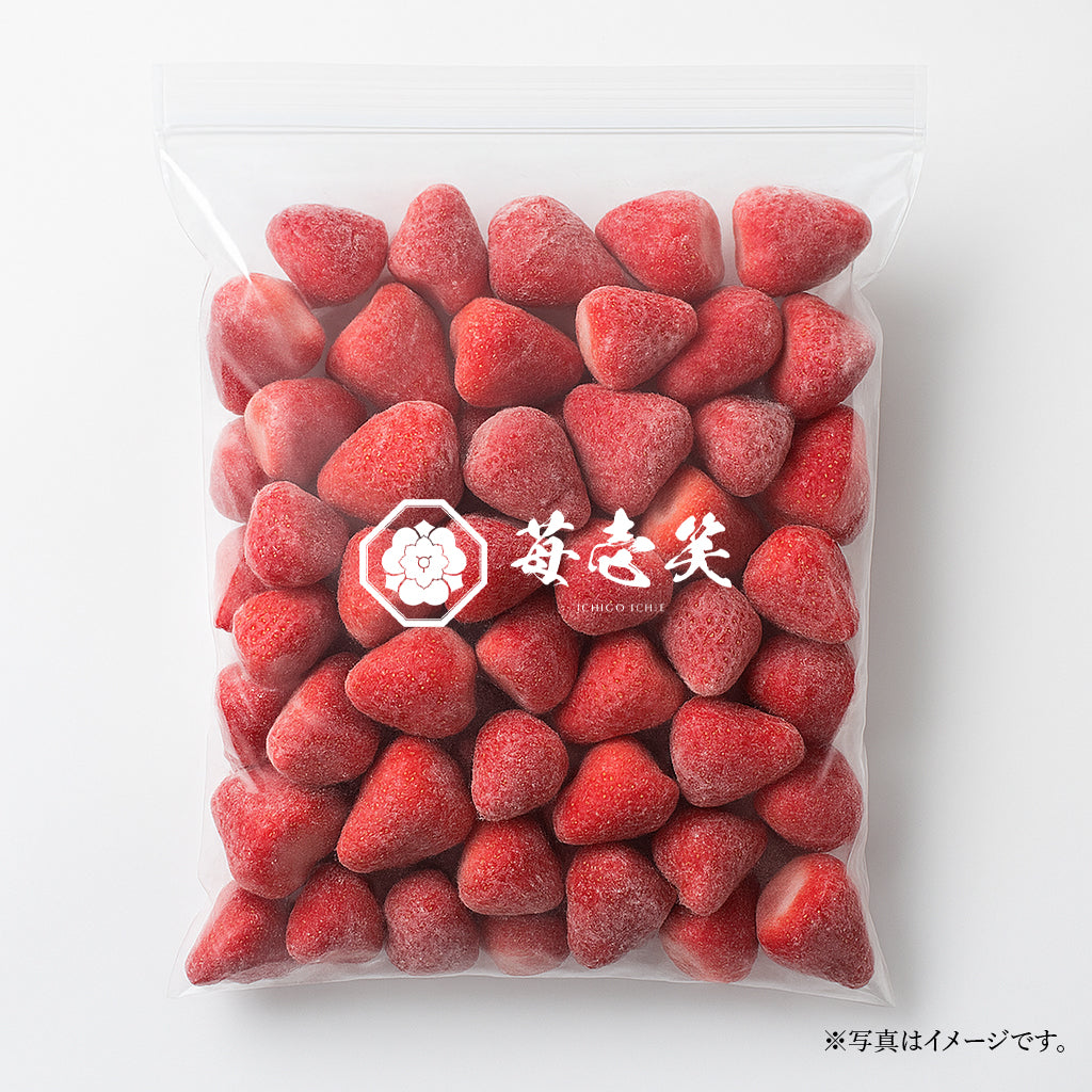 苺壱笑｜冷凍プレミアムいちご【業務用カスタム】（約10kg〜応相談）
スイーツ・ドリンク・ジェラート・ソースなど、多様な業態で使用可能な高品質素材。